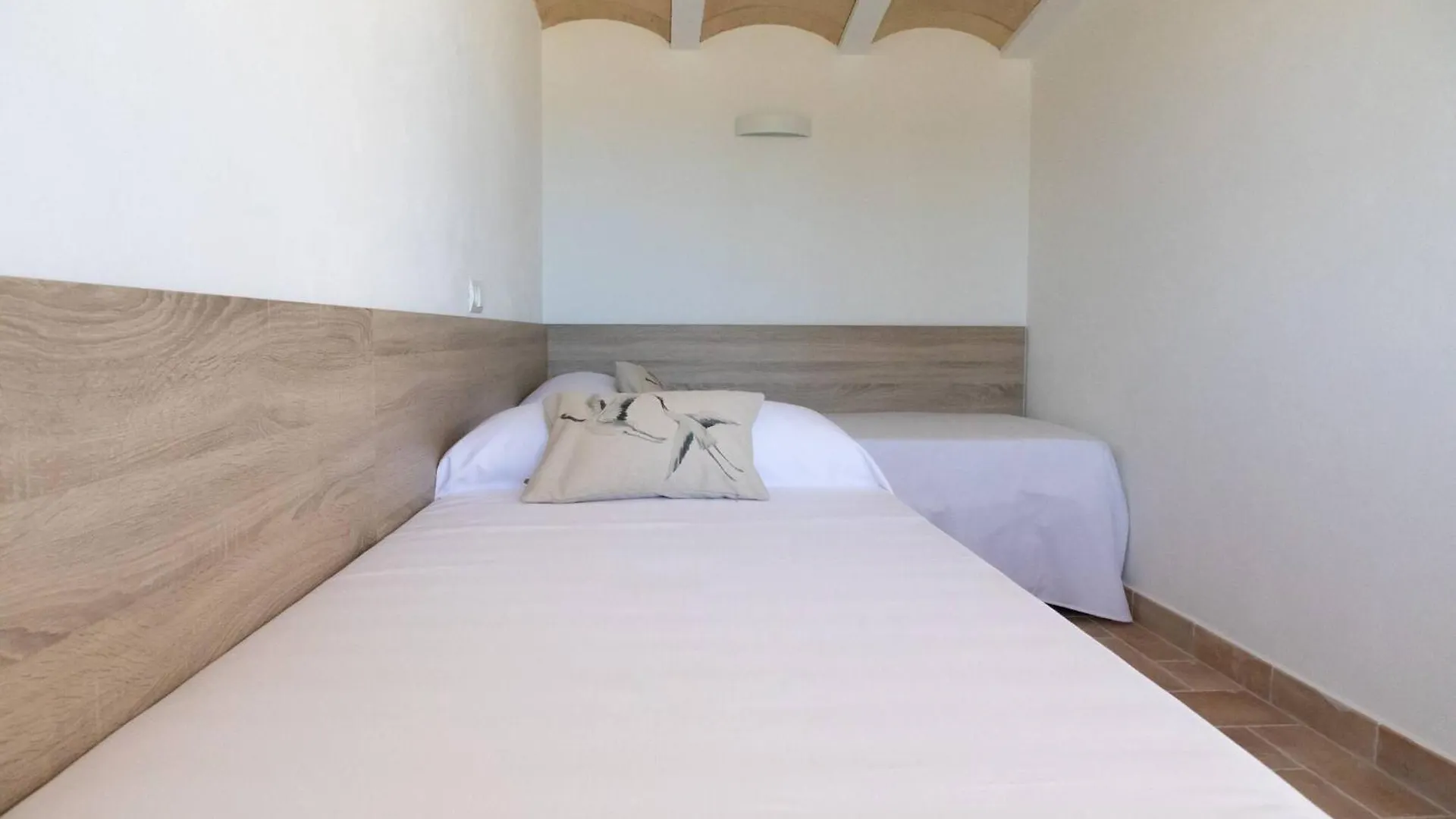 Chalet Santolina - Casa Rural En L'Ampolla Con Piscina Privada, Jardin Y Barbacoa - Deltavacaciones
