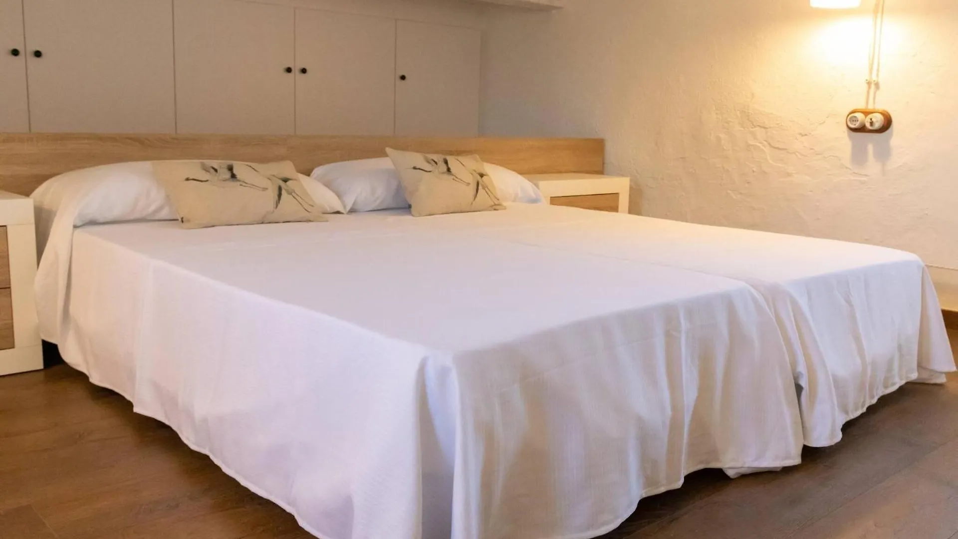 Chalet Santolina - Casa Rural En L'Ampolla Con Piscina Privada, Jardin Y Barbacoa - Deltavacaciones