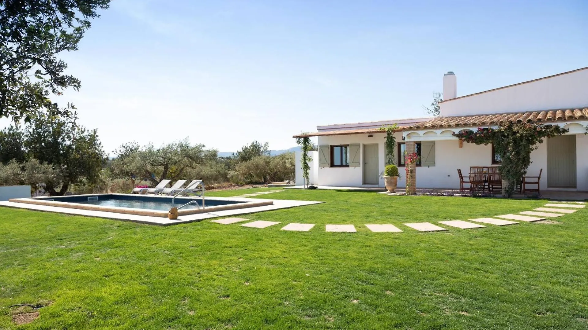 Chalet Santolina - Casa Rural En L'Ampolla Con Piscina Privada, Jardin Y Barbacoa - Deltavacaciones